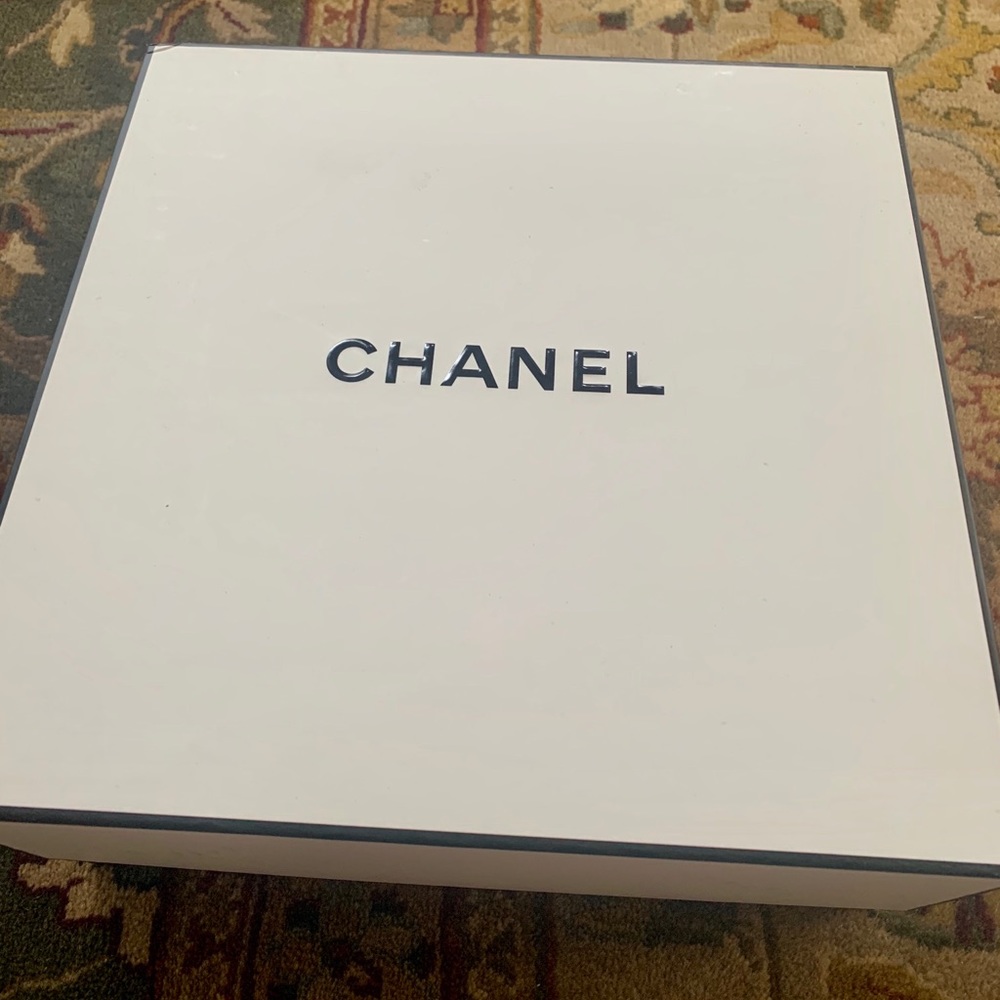 Chanel Box